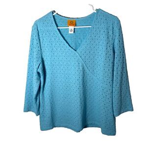 Ruby Rd Blouse Women's Medium V-Neck Eyelet 3/4 Sleeve Pullover Casual Top
